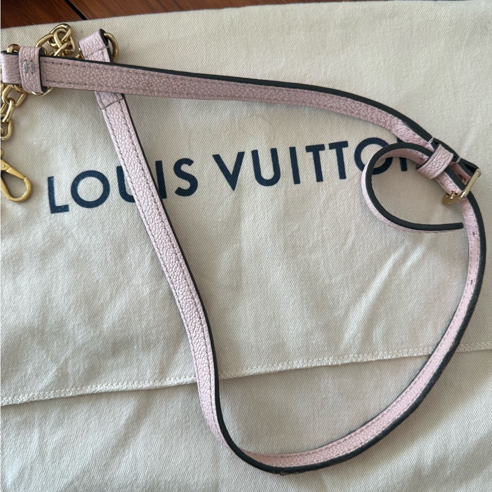 Louis Vuitton Pink By the pool Marshmallow PM - Picture 4 of 17